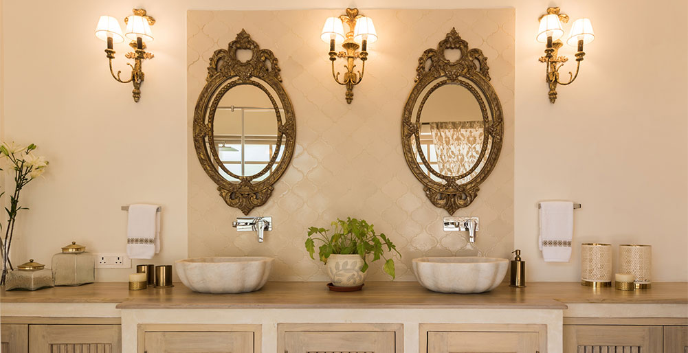 Villa Vivre - Bathroom sinks